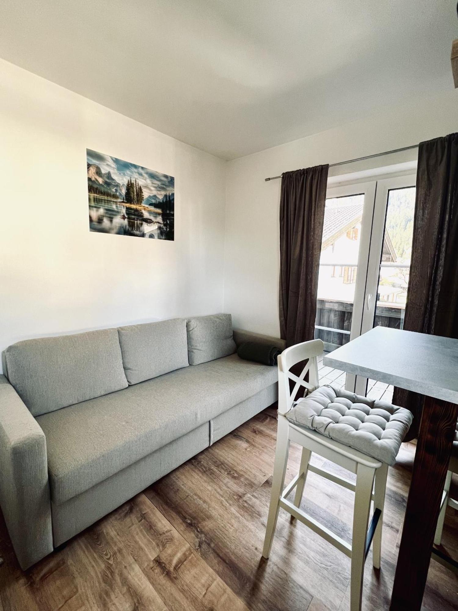 Gasthof Koenigstand Garmisch-Partenkirchen Room photo